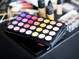 Guía completa de MAC para elegir la base y productos estrella perfectos.