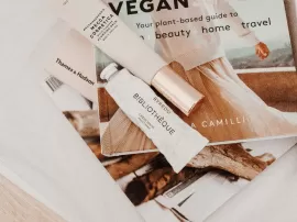 Liquidación en cosméticos de lujo en España: marcas y lotes imperdibles al mayoreo.