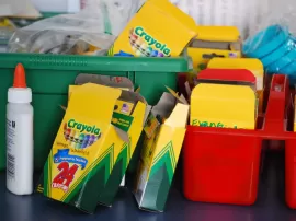 Guía para slime con cola blanca y colorante: Crea divertidas texturas coloridas.