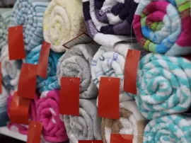 Descubre lo mejor en rebajas y tendencias de Oysho: pijamas, vestidos y Black Friday.