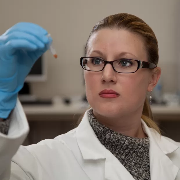 como abrir los ojos a una persona manipulada