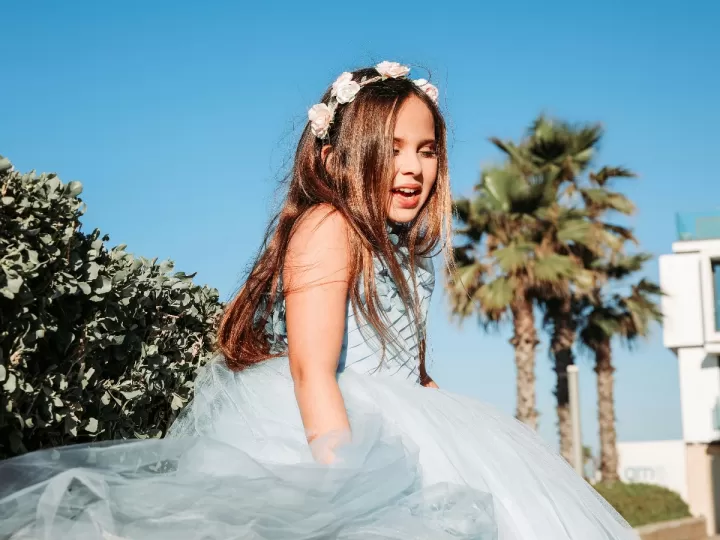 como combinar leotardos con vestidos
