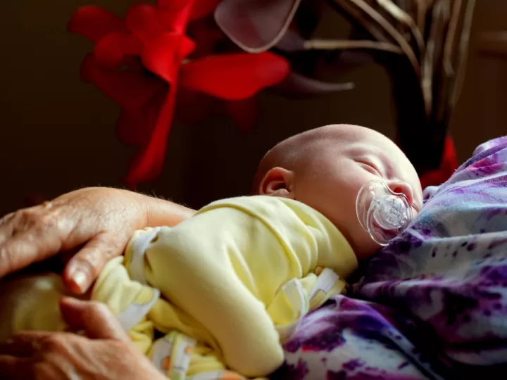 lacitos para bebés con velcro