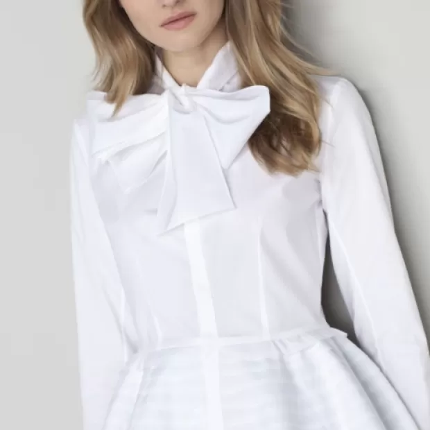 Look camisa blanca invierno