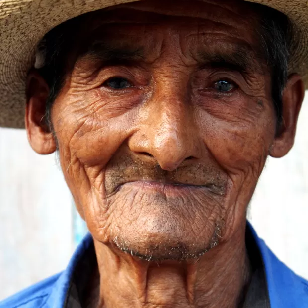 los abuelos dejan huellas en el alma de los nietos
