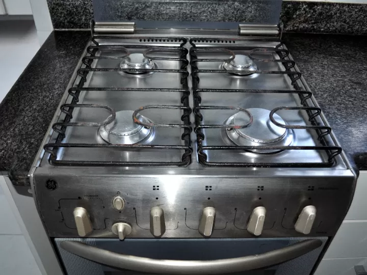no sale gas por los quemadores de la cocina