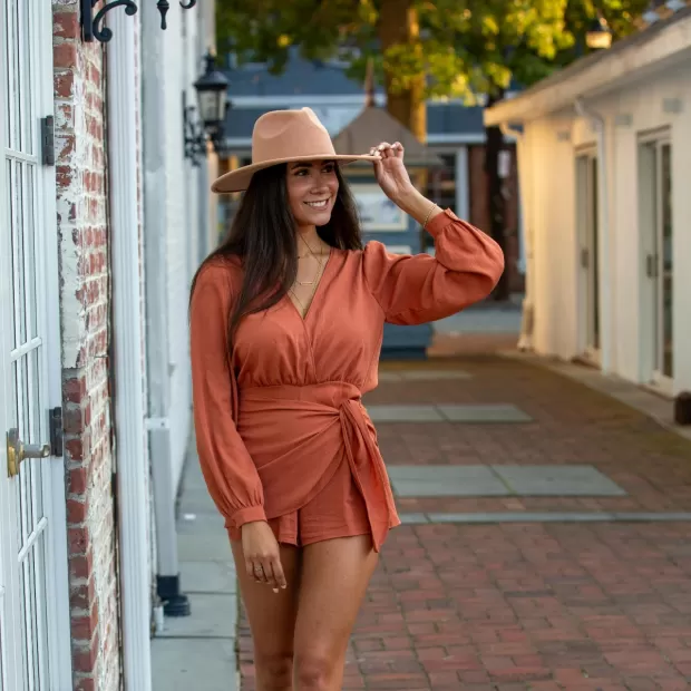 outfit 2000 mujer