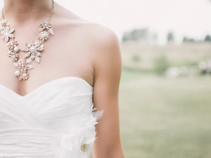 pendientes para vestido color buganvilla