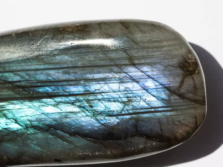 piedra tanzanita