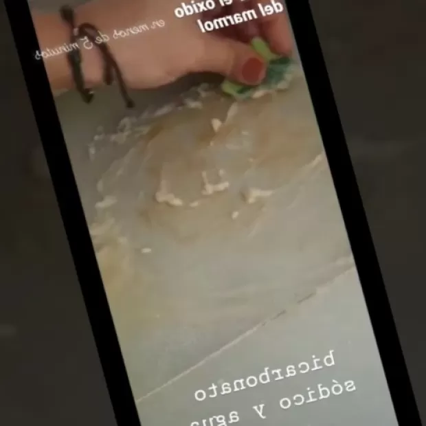 Quitar manchas del mármol con agua oxigenada