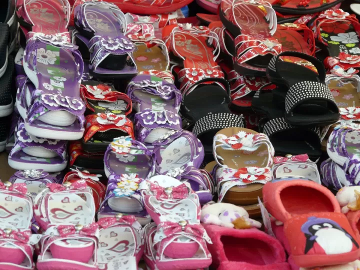 sandalias rosa chicle